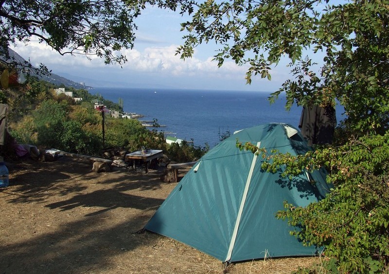 În Crimeea se vor încasa bani pentru odihna în corturi