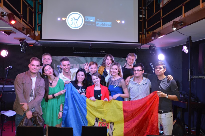 Tinerii moldoveni din Italia au organizat “O3M Şou la garaj” (Foto)