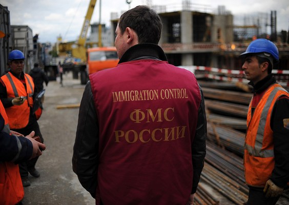 Interdicția profesiilor în Rusia va lipsi de muncă mii de migranți moldoveni