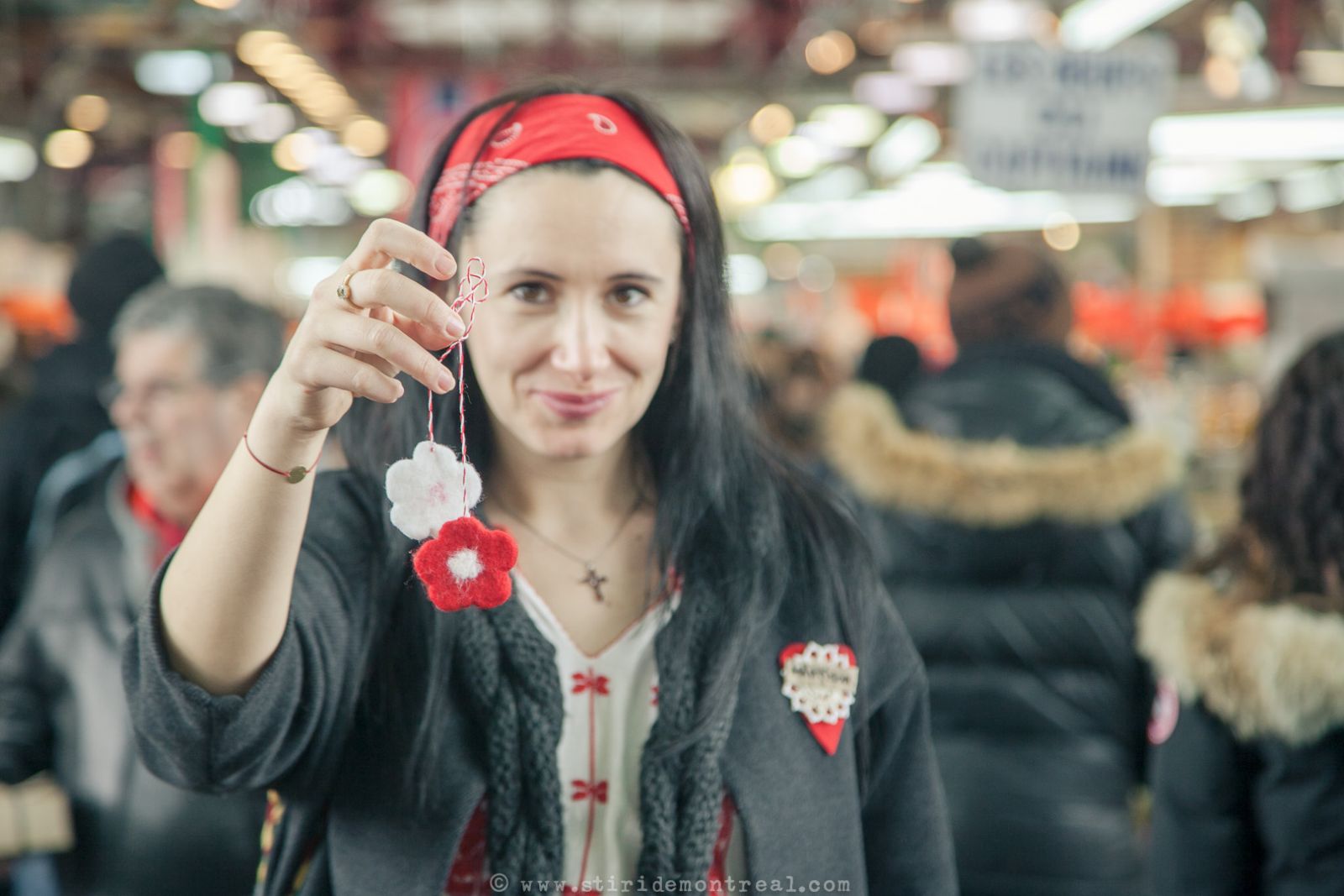 Flashmob cu mărțișoare în piața Jean Talon