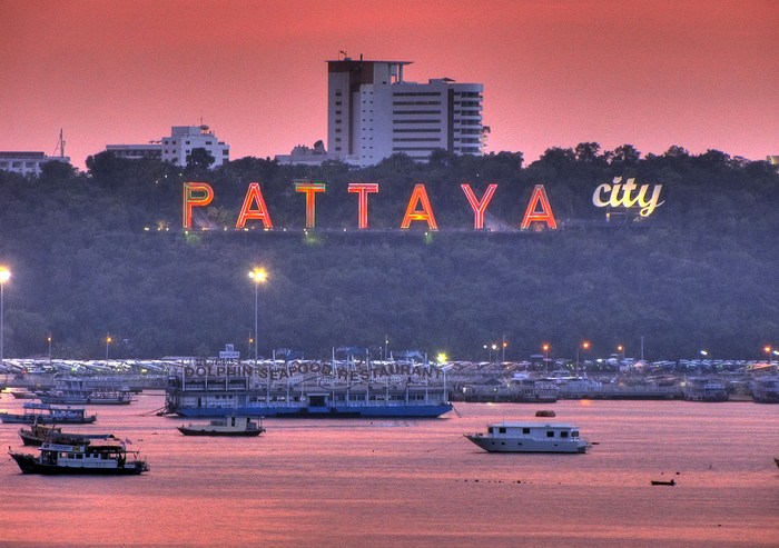 Posturi vacante de muncă în Pattaya: 8 oferte fierbinți!