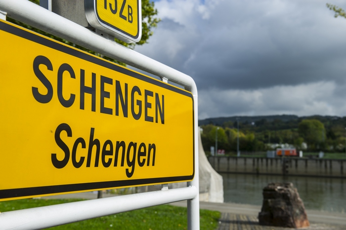 Moldovenii vor fi verificați la frontiera externă Schengen